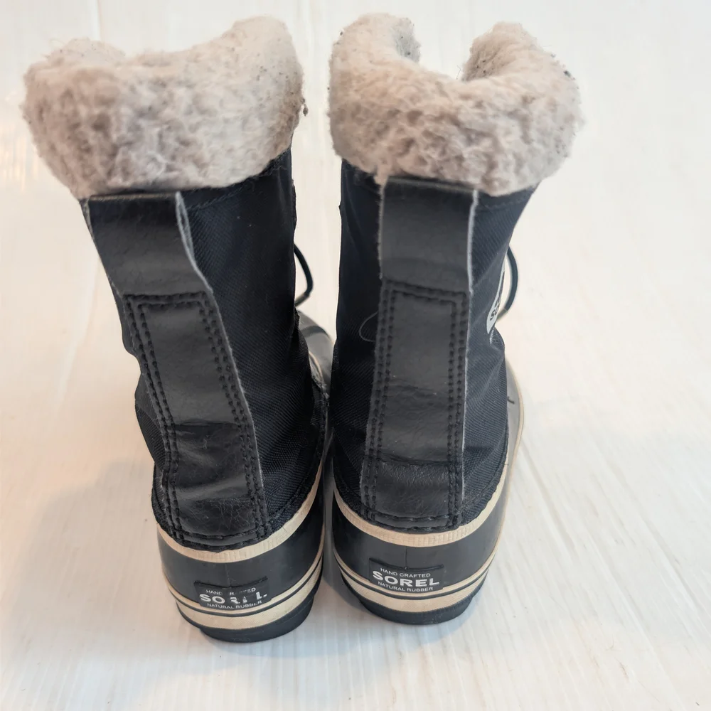 SOREL Kids Yoot Pac Black Lace-up Toggle Winter Boots with Fur Lining Size 2